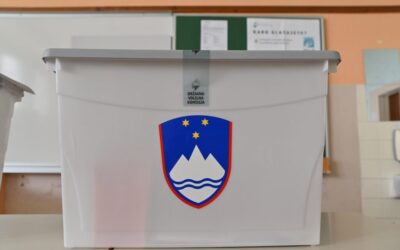 Na predčasnih volitvah največ glasov za Gibanje Svoboda, sledi SDS. Glede na rezultate bodo v parlamentu zagotovo tudi SD, Levica in NSI